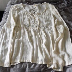 Hollister Peasant top